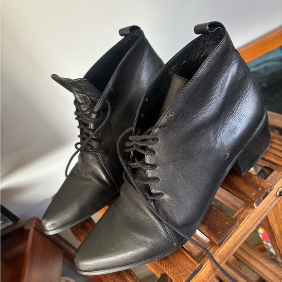 Grey City Leather Ankle Boot Size 8.5 - Picture 4 of 10